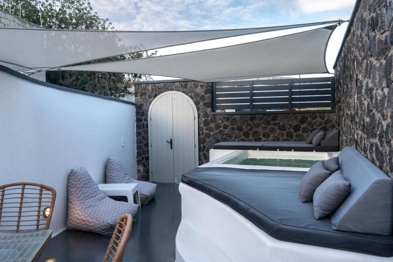 Sun Naam Home Santorini With Heated Jacuzzi Karterados  Esterno foto